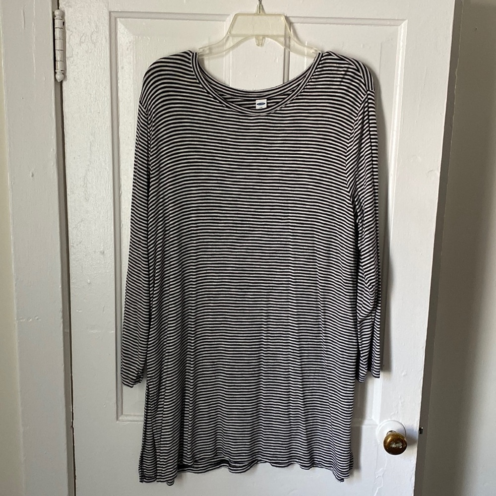 Old Navy B&W Stripe Tunic